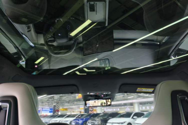 Used XPeng P7 2025 Model—702 Long Range Ultra Headliner