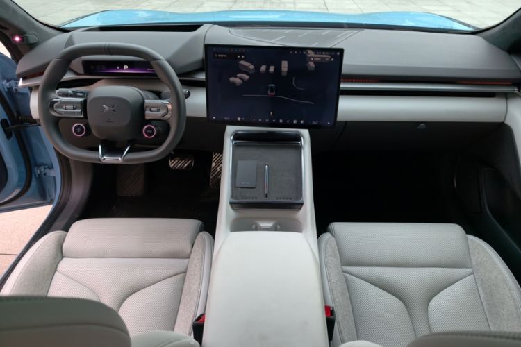 Used XPeng P7 2025 Model—702 Long Range Ultra Interior 1