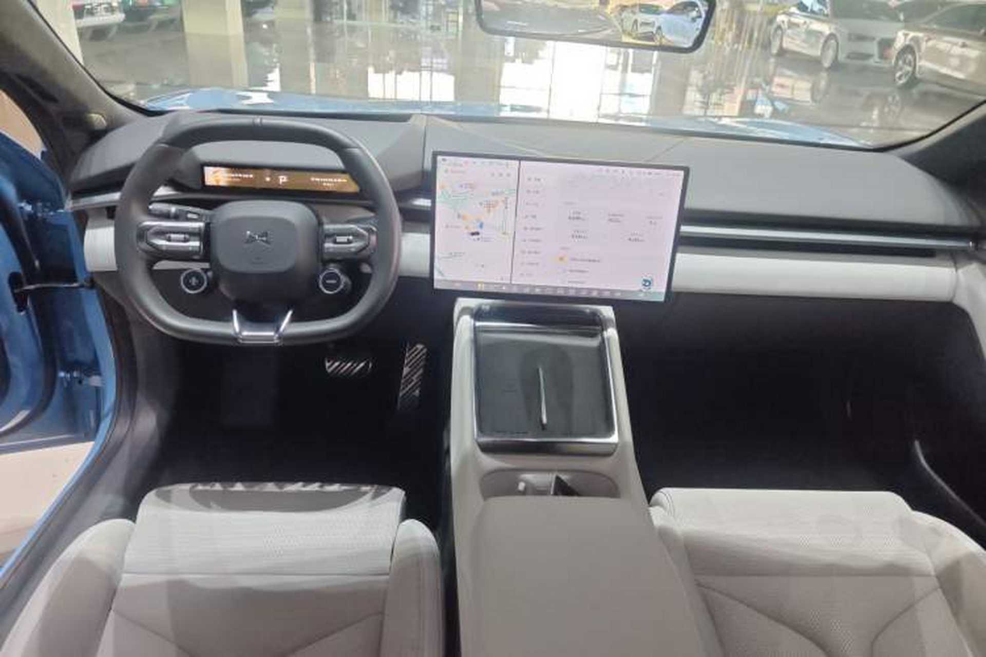 Used XPeng P7 2025 Model—702 Long Range Ultra Interior 2