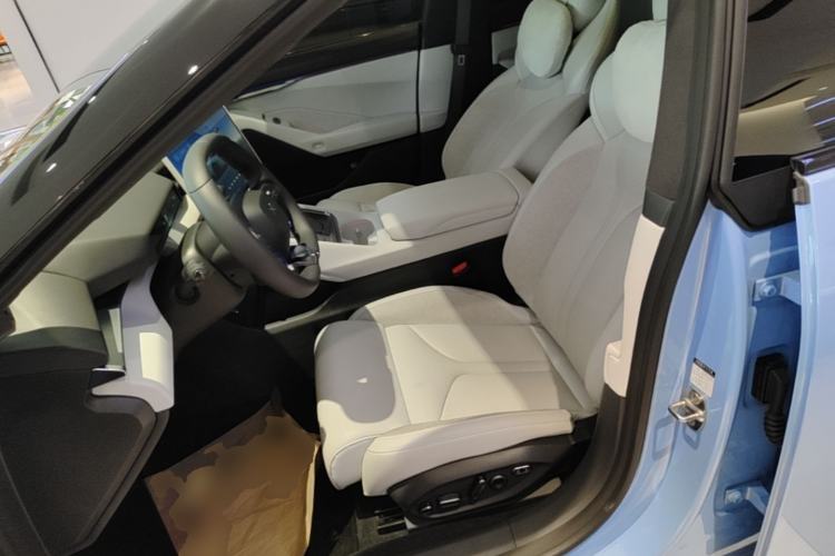 Used XPeng P7 2025 Model—702 Long Range Ultra Left Front Seat
