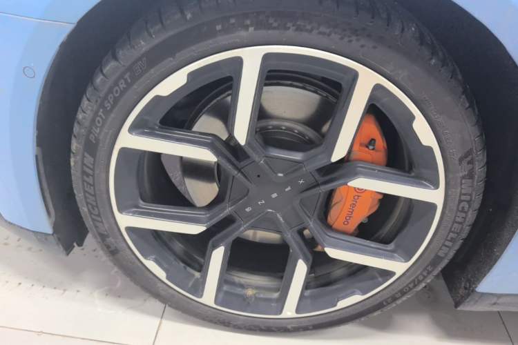 Used XPeng P7 2025 Model—702 Long Range Ultra Left Front Wheel Hub