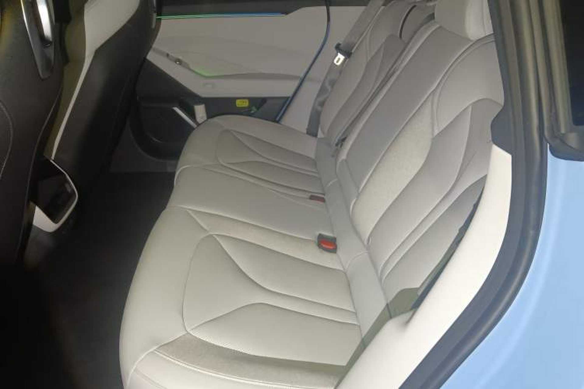 Used XPeng P7 2025 Model—820 Ultra Long Range Ultra Left Rear Seat