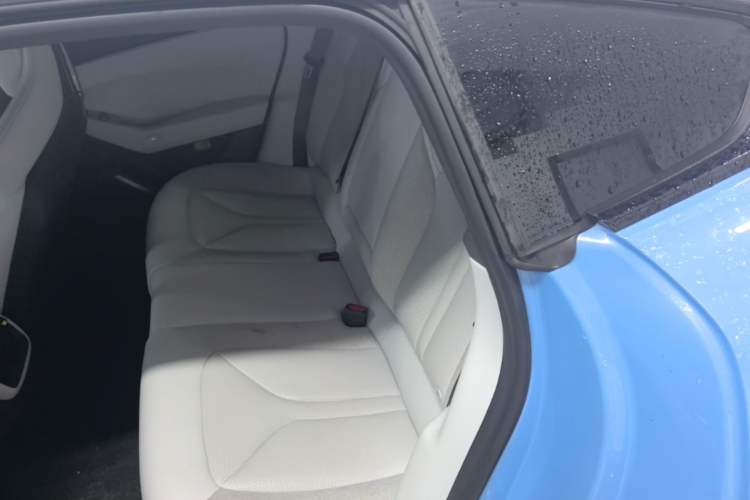 Used XPeng P7 2025 Model—702 Long Range Ultra Left Rear Seat