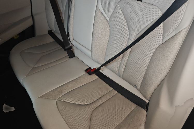 Used XPeng P7 2025 Model—702 Long Range Ultra Left Rear Seat