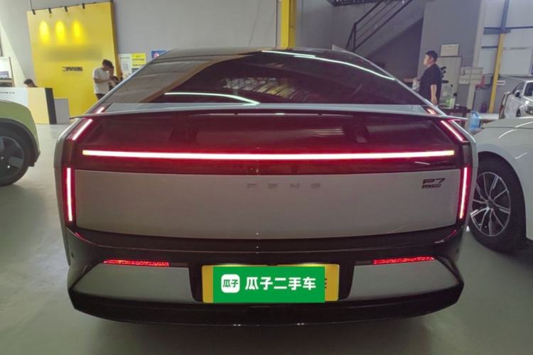 Used XPeng P7 2025 Model—750 All-Wheel-Drive High-Performance Ultra Rear