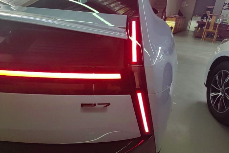 Used XPeng P7 2025 Model—750 All-Wheel-Drive High-Performance Ultra Right Rear Taillight
