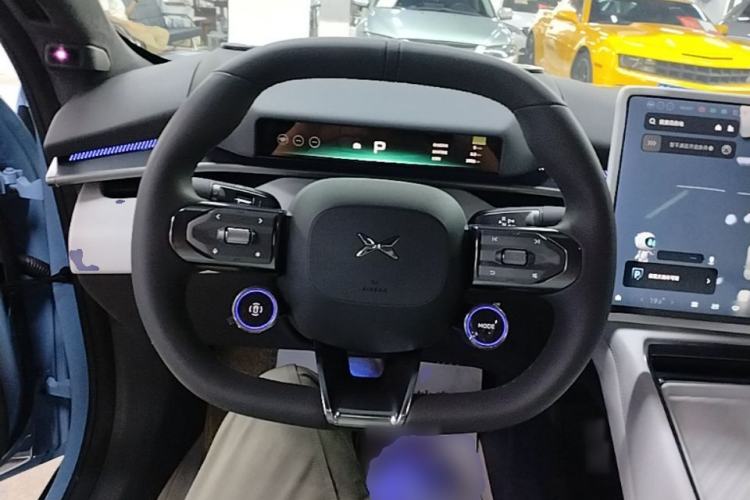 Used XPeng P7 2025 Model—820 Ultra Long Range Ultra Steering Wheel