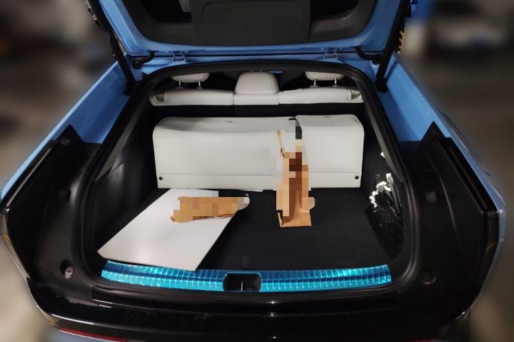 Used XPeng P7 2025 Model—702 Long Range Ultra Trunk