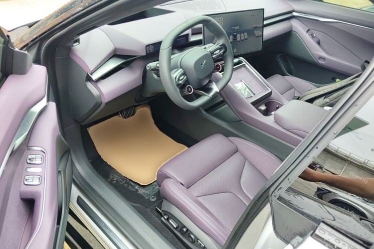 Used XPeng P7 2025 Model—702 Long Range Ultra Driver Seat