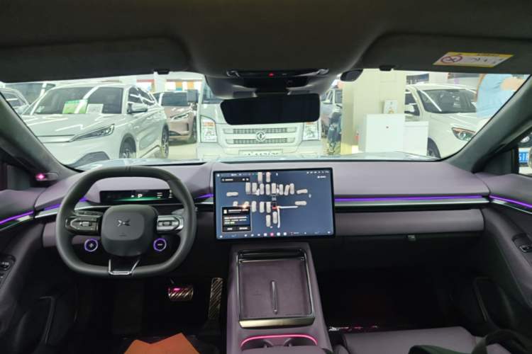 Used XPeng P7 2025 Model—702 Long Range Ultra Headliner