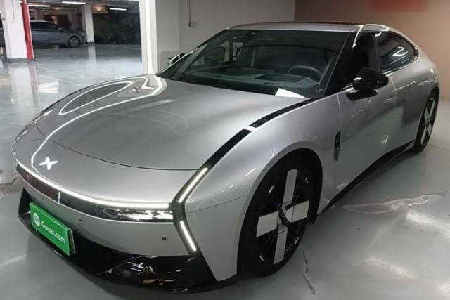 Used XPeng P7 2025 Model—750 All-Wheel-Drive High-Performance Ultra