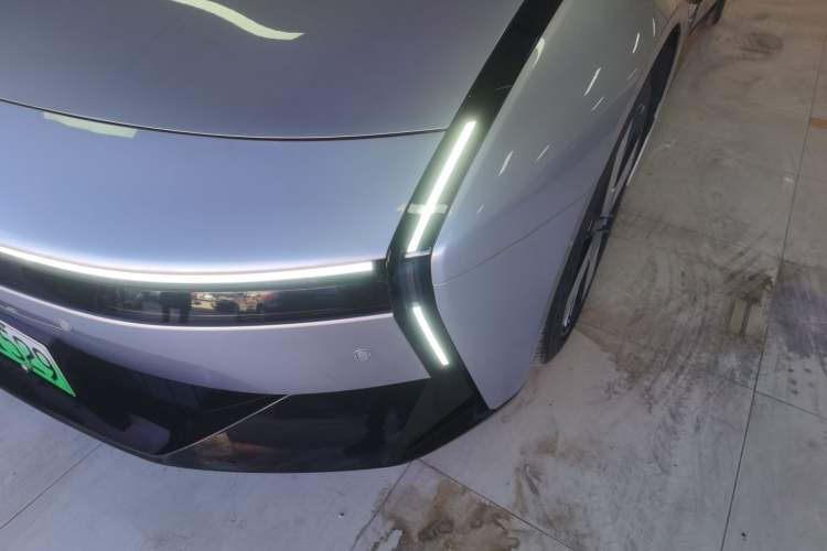 Used XPeng P7 2025 Model—750 All-Wheel-Drive High-Performance Ultra Left Front Headlight