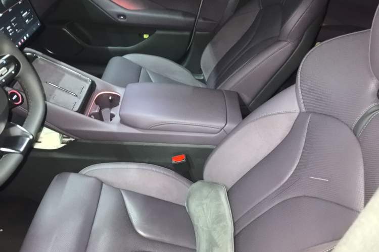 Used XPeng P7 2025 Model—702 Long Range Ultra Left Front Seat