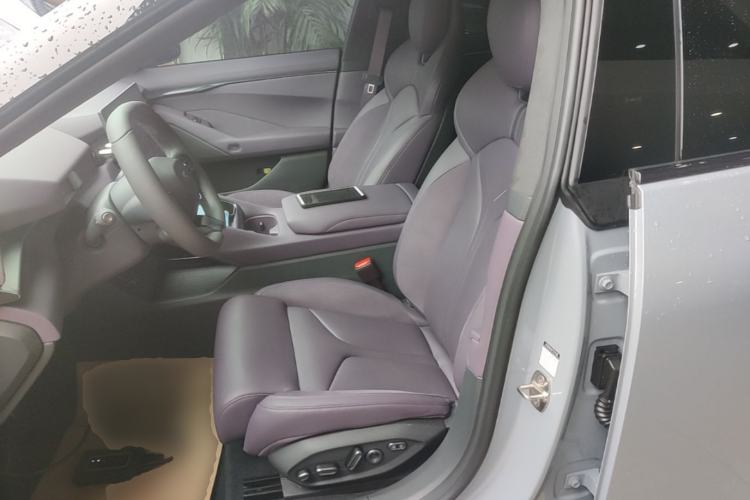 Used XPeng P7 2025 Model—702 Long Range Ultra Left Front Seat