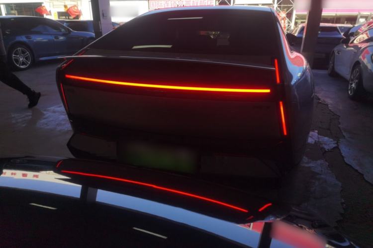Used XPeng P7 2025 Model—750 All-Wheel-Drive High-Performance Ultra Rear
