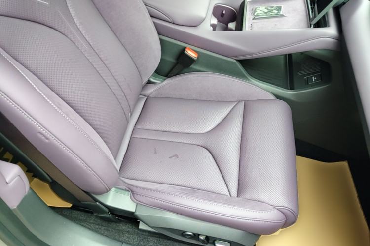Used XPeng P7 2025 Model—702 Long Range Ultra Right Front Seat