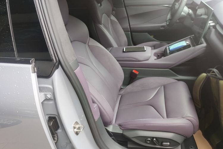 Used XPeng P7 2025 Model—702 Long Range Ultra Right Front Seat