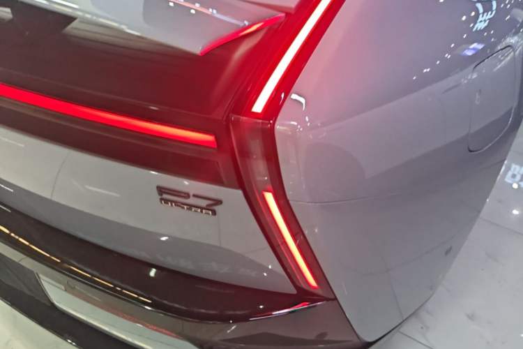 Used XPeng P7 2025 Model—702 Long Range Ultra Right Rear Taillight