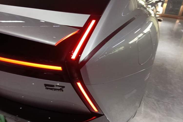 Used XPeng P7 2025 Model—750 All-Wheel-Drive High-Performance Ultra Right Rear Taillight