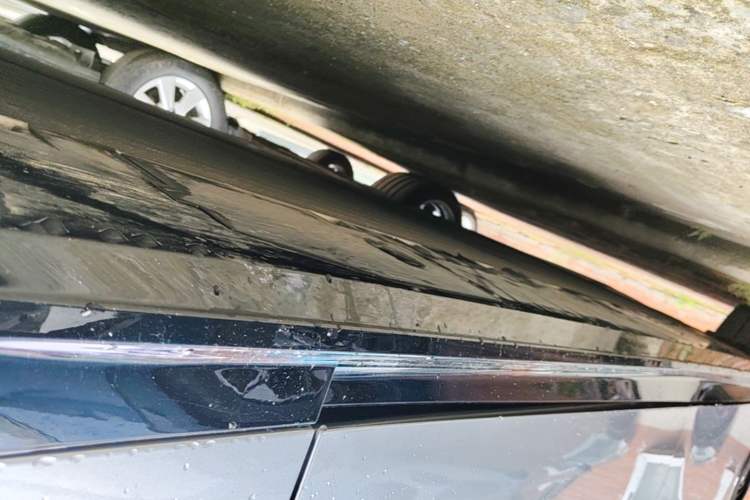 Used XPeng P7 2025 Model—702 Long Range Ultra Right Side Sill