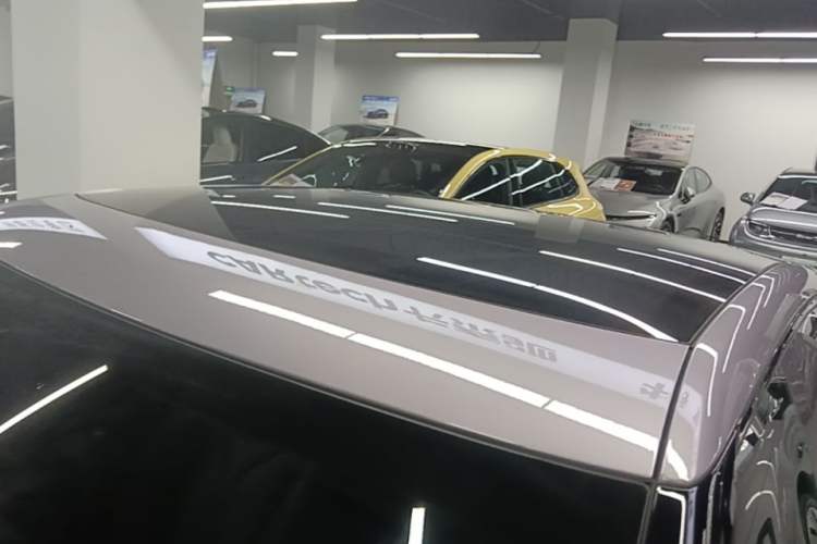 Used XPeng P7 2025 Model—702 Long Range Ultra Roof