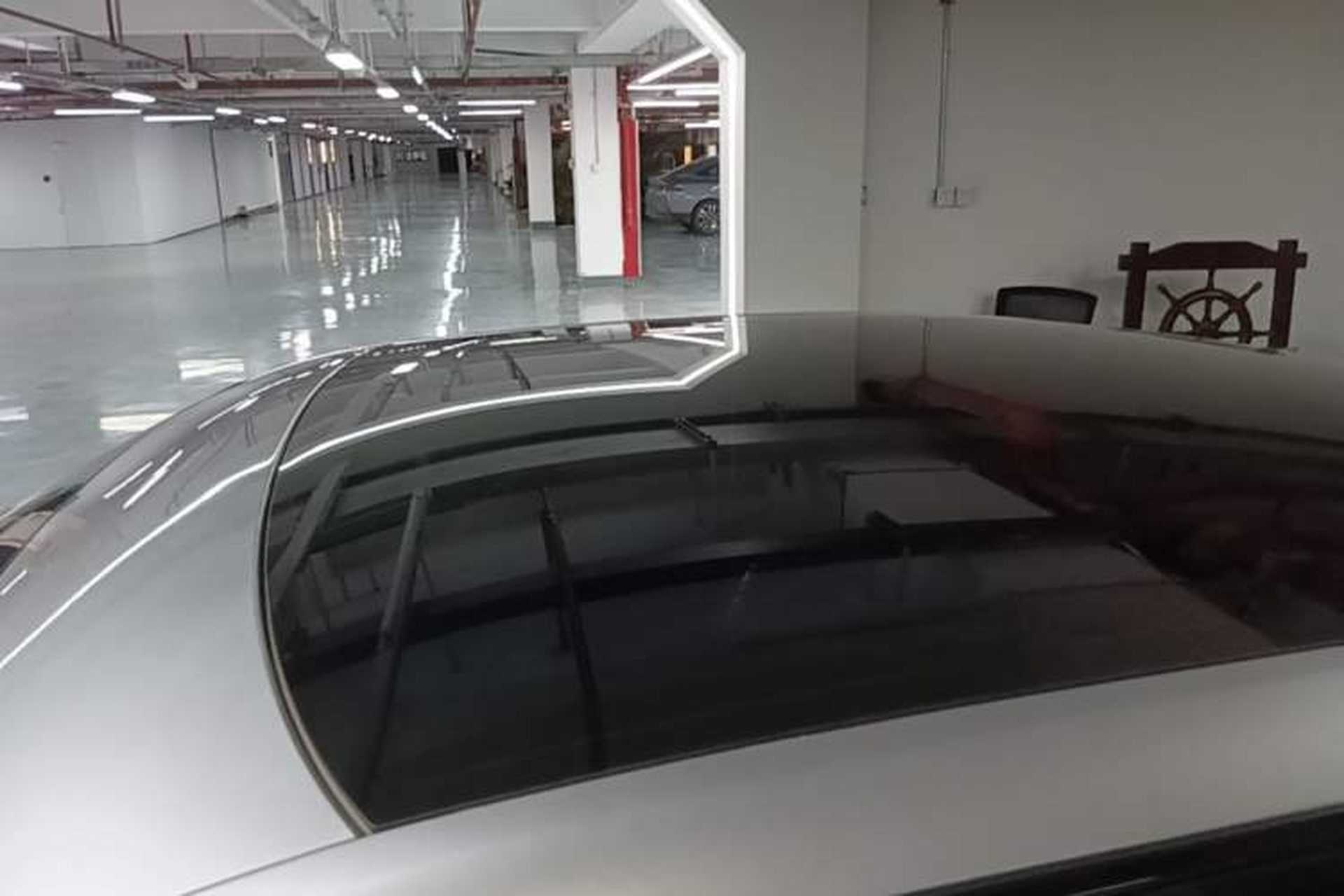Used XPeng P7 2025 Model—750 All-Wheel-Drive High-Performance Ultra Roof