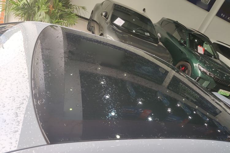 Used XPeng P7 2025 Model—702 Long Range Ultra Roof