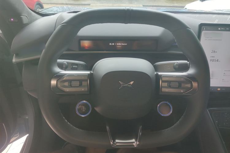 Used XPeng P7 2025 Model—702 Long Range Ultra Steering Wheel