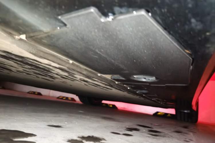 Used XPeng P7 2025 Model—702 Long Range Ultra Chassis Front Left