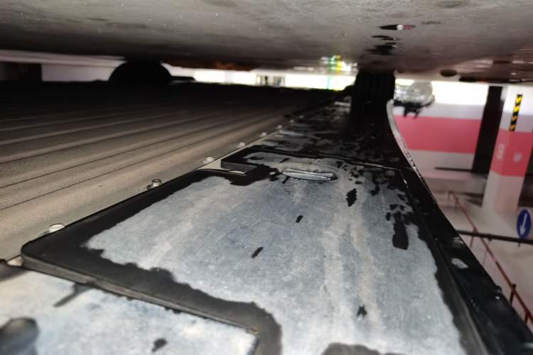 Used XPeng P7 2025 Model—702 Long Range Ultra Chassis Rear Left