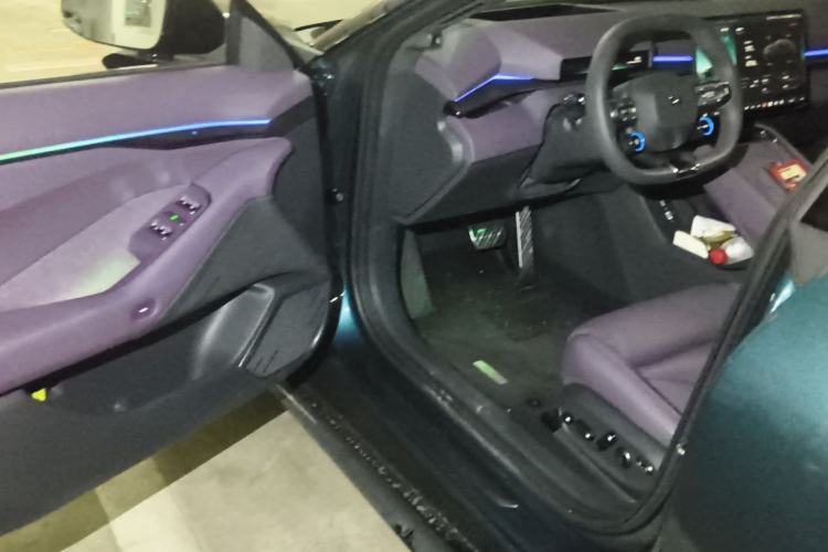 Used XPeng P7 2025 Model—702 Long Range Ultra Driver Seat