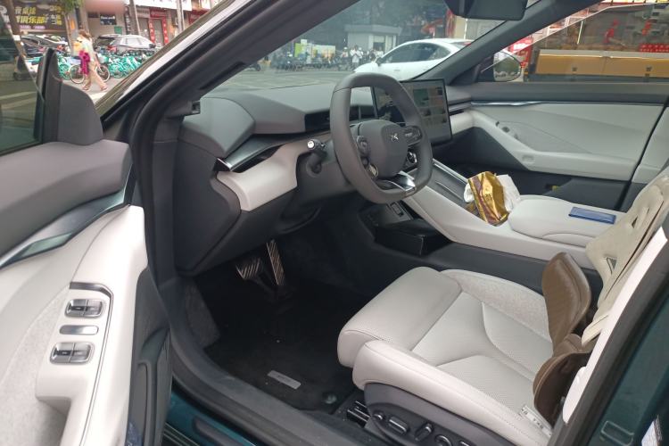 Used XPeng P7 2025 Model—820 Ultra Long Range Ultra Driver Seat
