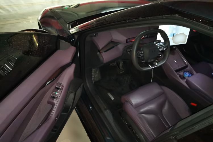 Used XPeng P7 2025 Model—702 Long Range Ultra Driver Seat