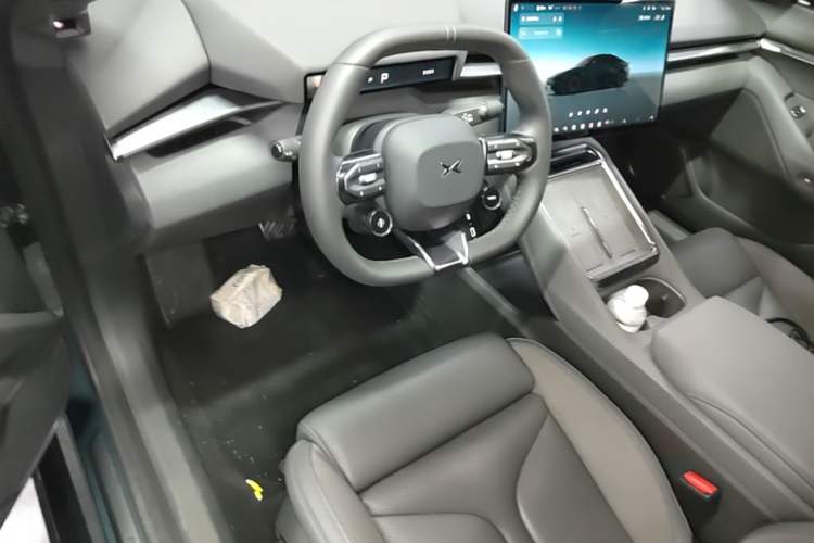 Used XPeng P7 2025 Model—702 Long Range Ultra Driver Seat