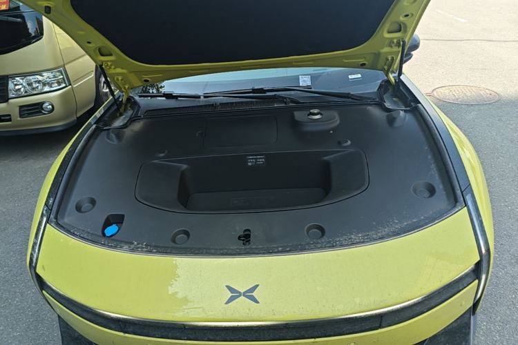 Used XPeng P7 2025 Model—702 Long Range Ultra Engine Bay