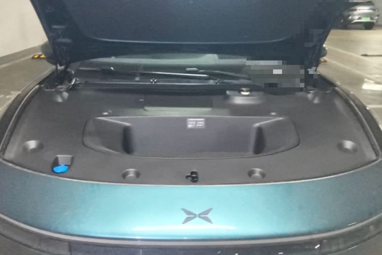 Used XPeng P7 2025 Model—702 Long Range Ultra Engine Bay