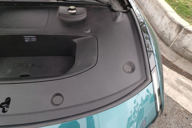 Used XPeng P7 2025 Model—820 Ultra Long Range Ultra Engine Bay Left
