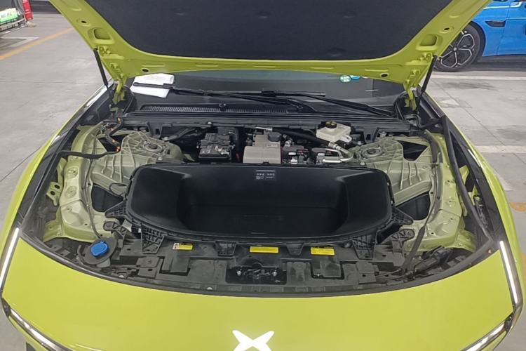 Used XPeng P7 2025 Model—702 Long Range Ultra Engine Bay