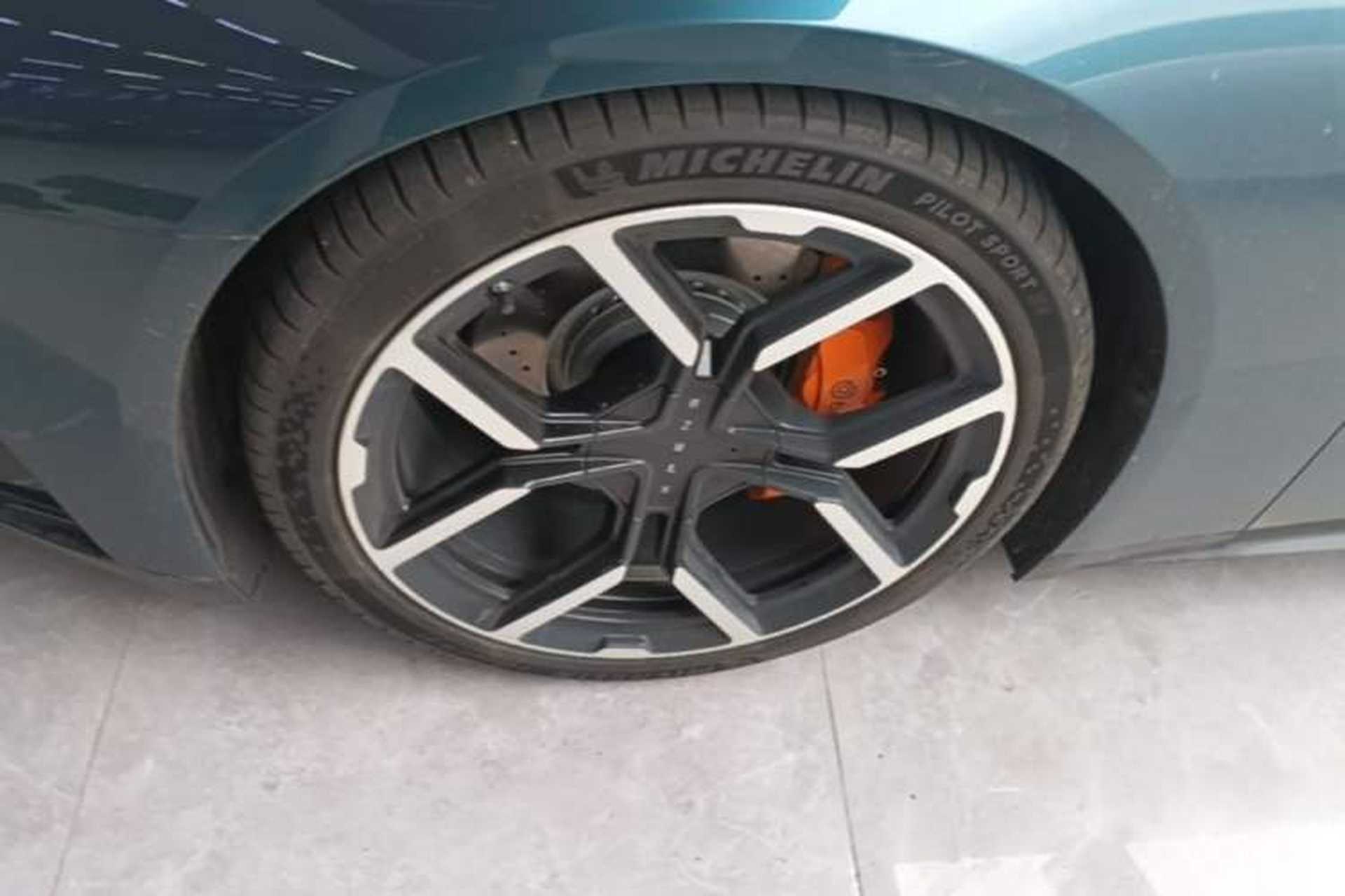 Used XPeng P7 2025 Model—750 All-Wheel-Drive High-Performance Ultra Exterior 4