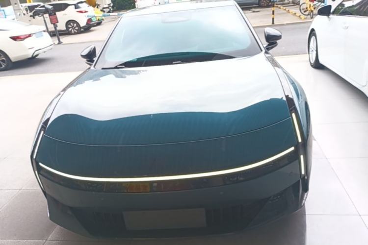 Used XPeng P7 2025 Model—750 All-Wheel-Drive High-Performance Ultra Front