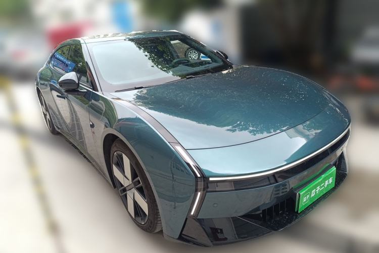 Used XPeng P7 2025 Model—750 All-Wheel-Drive High-Performance Ultra Front Right 45 Deg