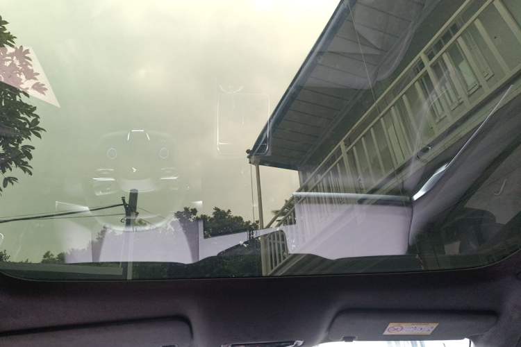 Used XPeng P7 2025 Model—750 All-Wheel-Drive High-Performance Ultra Headliner