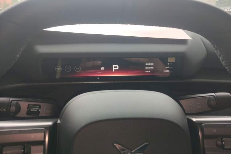 Used XPeng P7 2025 Model—702 Long Range Ultra Instrument Cluster