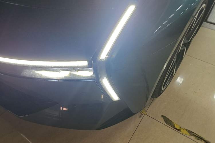 Used XPeng P7 2025 Model—702 Long Range Ultra Left Front Headlight