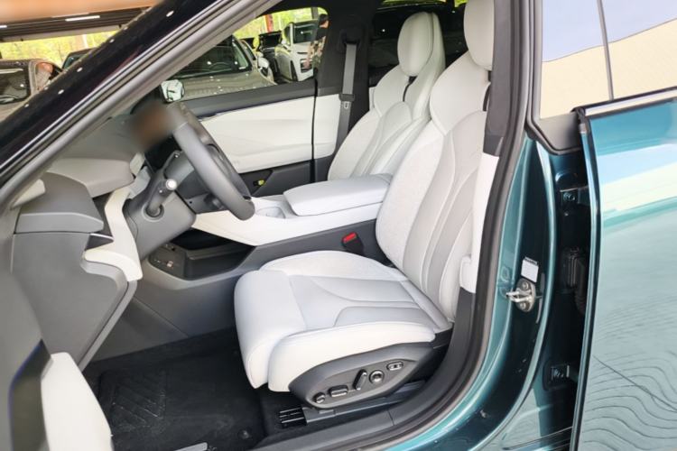 Used XPeng P7 2025 Model—702 Long Range Ultra Left Front Seat