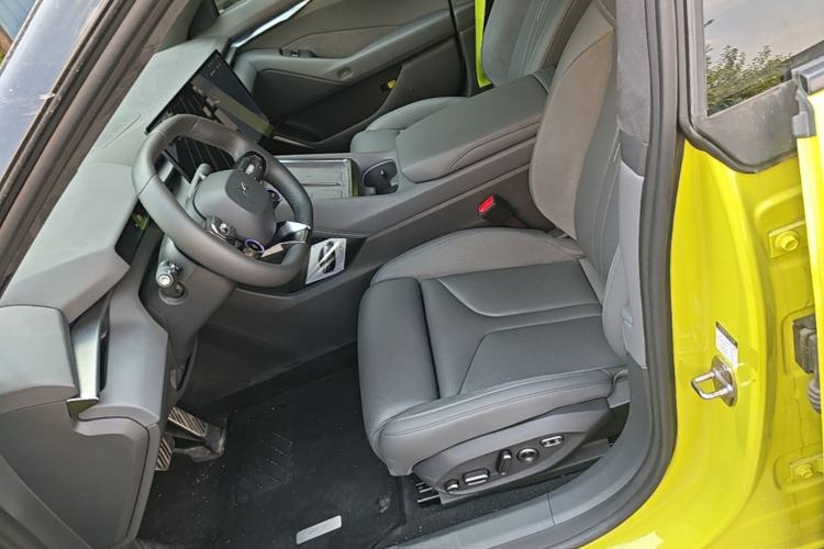 Used XPeng P7 2025 Model—702 Long Range Ultra Left Front Seat