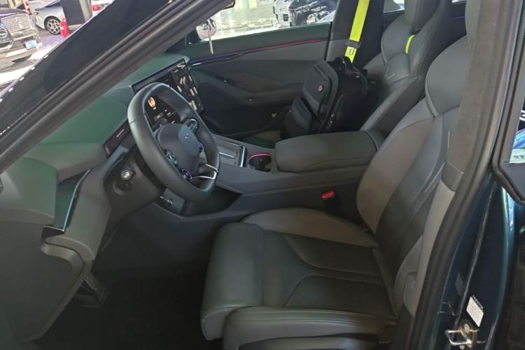 Used XPeng P7 2025 Model—702 Long Range Ultra Left Front Seat