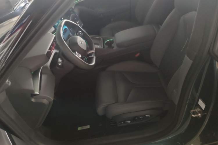 Used XPeng P7 2025 Model—820 Ultra Long Range Ultra Left Front Seat