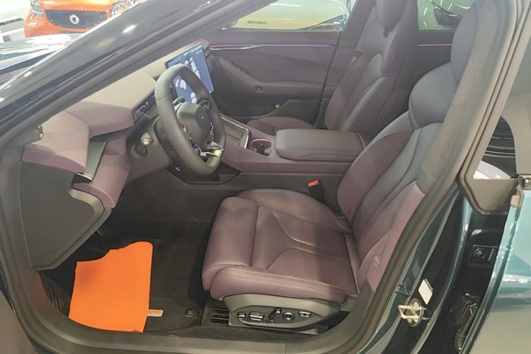 Used XPeng P7 2025 Model—702 Long Range Ultra Left Front Seat