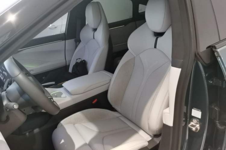 Used XPeng P7 2025 Model—820 Ultra Long Range Ultra Left Front Seat